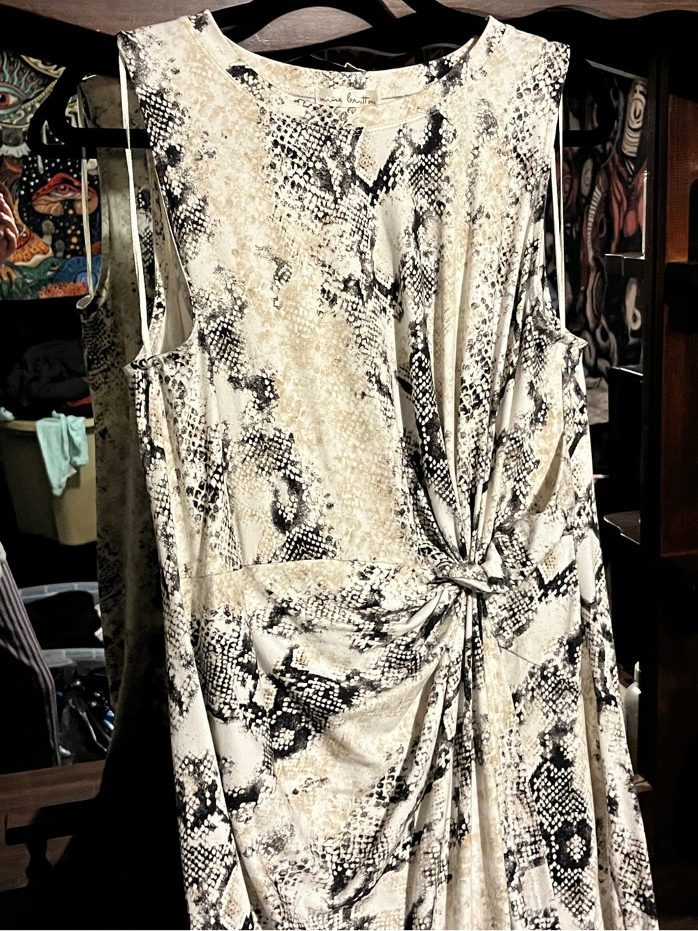 Nine Britton Snake-Print Knot Front flattering stretch Dress